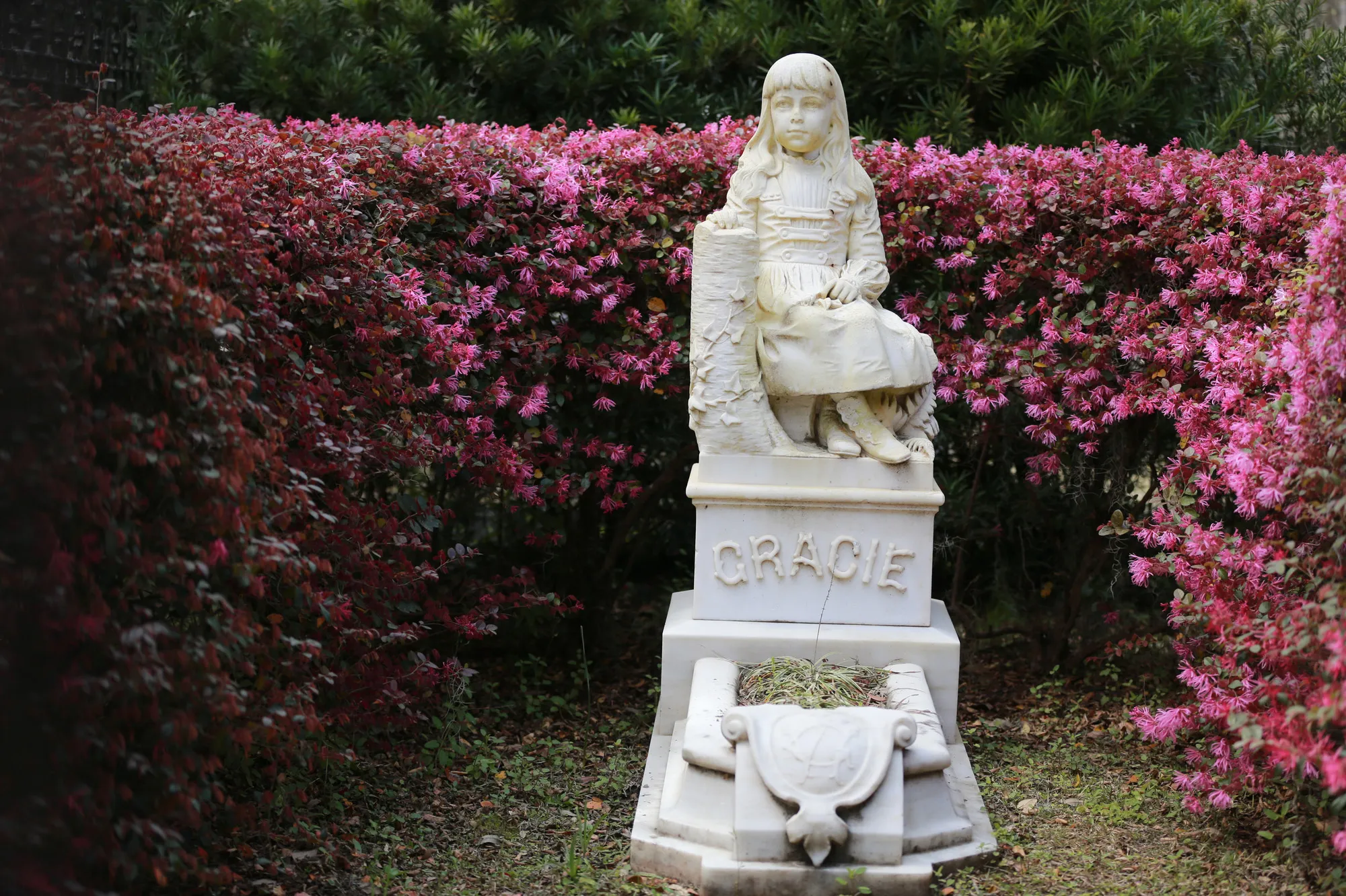Little Gracie Watson gravesite in Bonaventure Cemetery